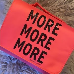Victoria’s Secret Travel Organizer